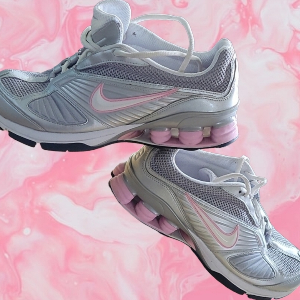 NIKE SNEAKERS - Picture 4 of 14
